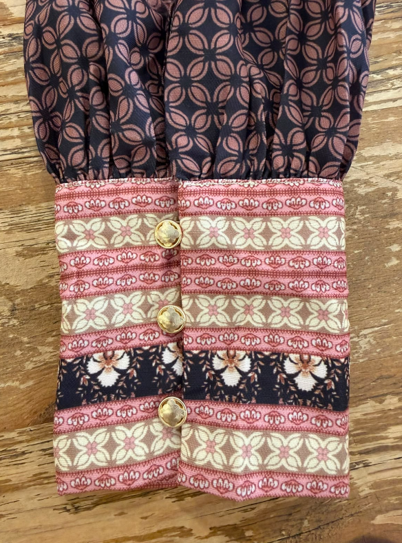 Vestido floral largo botonadura frontal