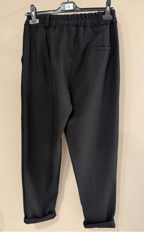 Pantalón Negro Básico