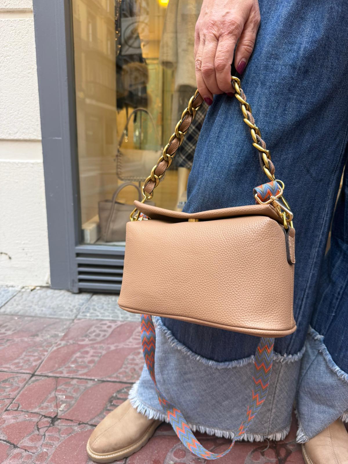 Bolso de Piel Vegana Taupe - Cadena Dorada