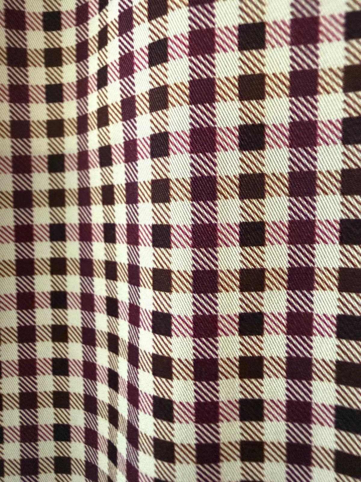 Gabardina corta de cuadros