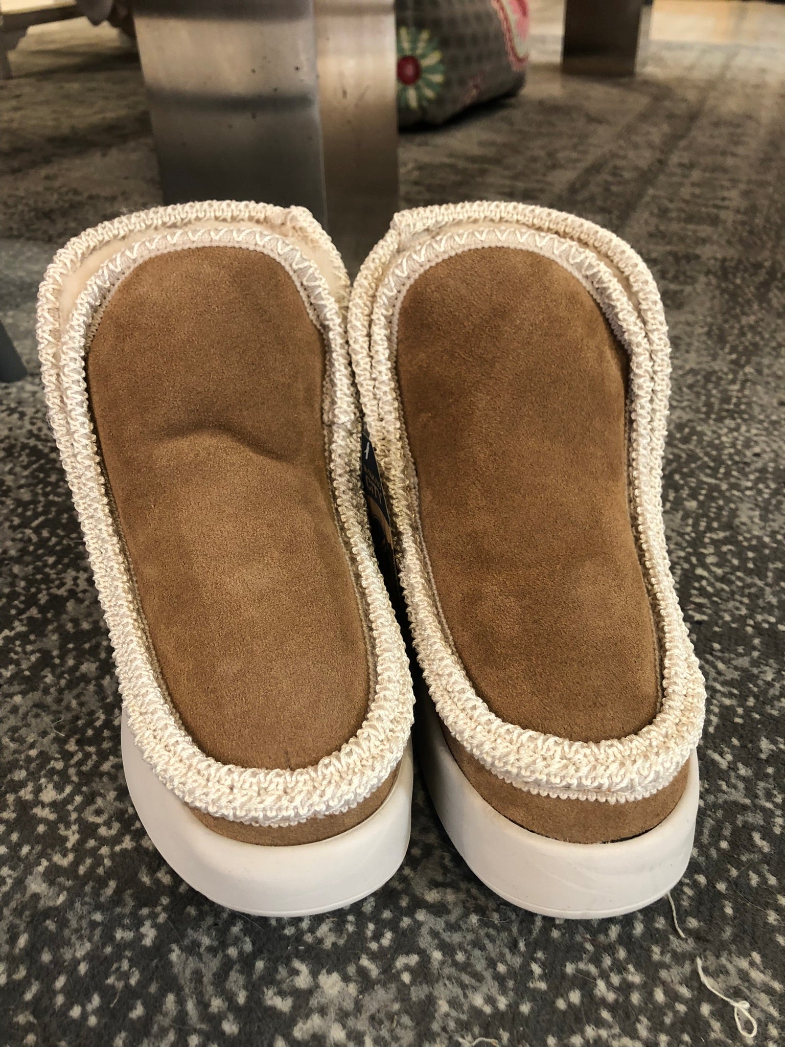 Botín piel serraje color cuero “Yumas”