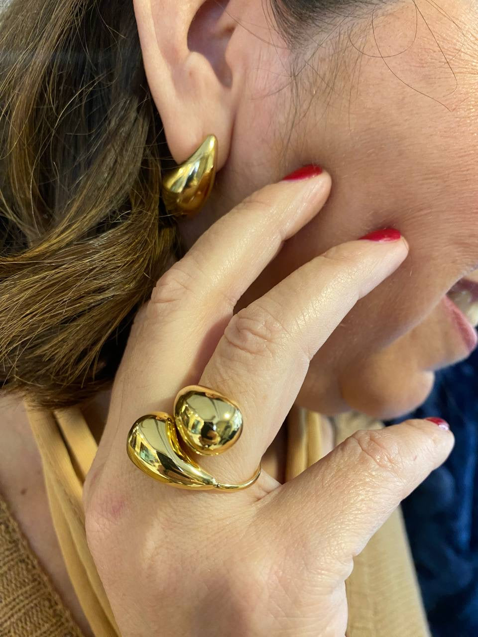 Anillo acero entrelazado gotas DONDOLA