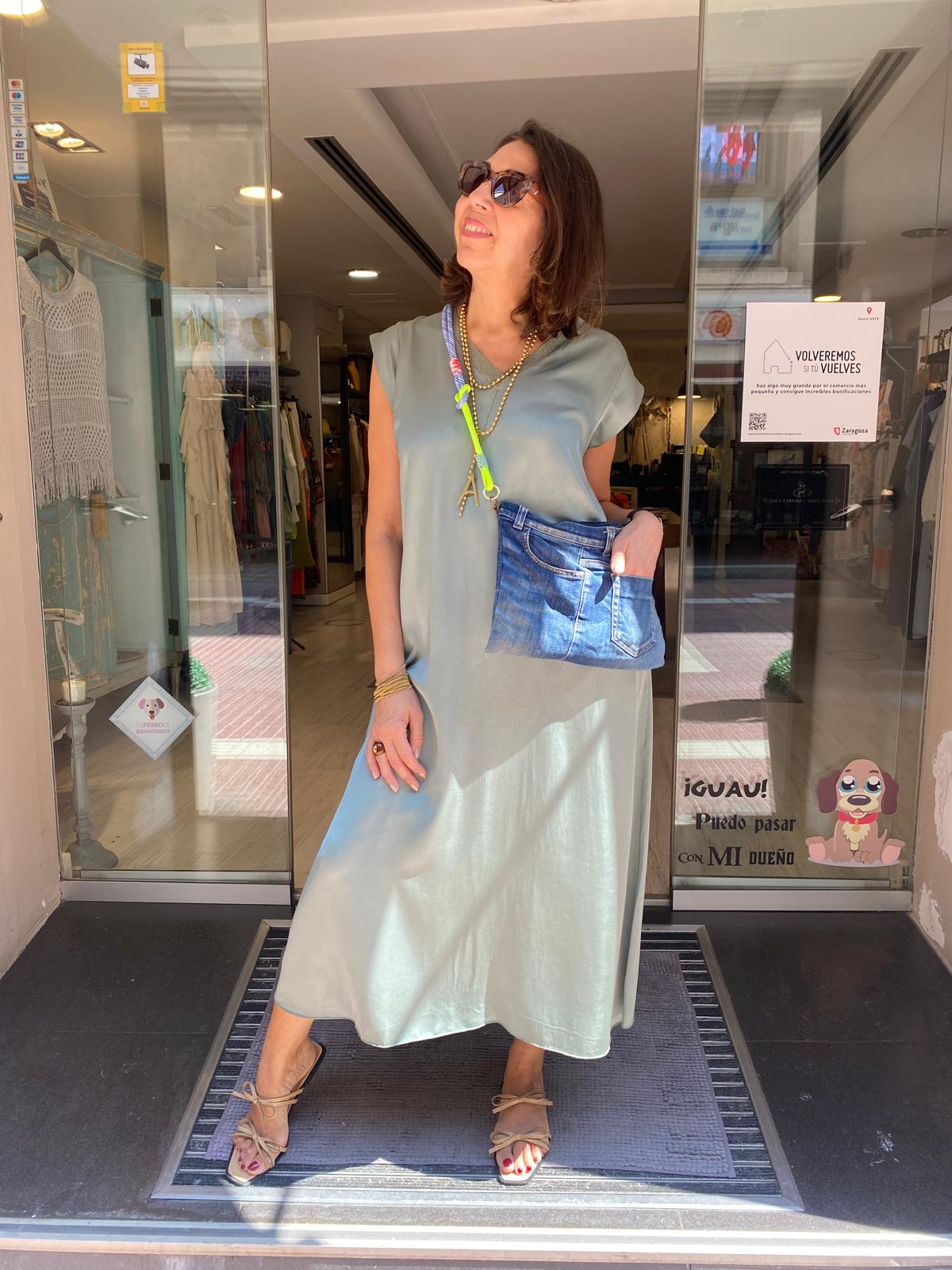 Vestido largo satinado cuello lúrex DONDOLA