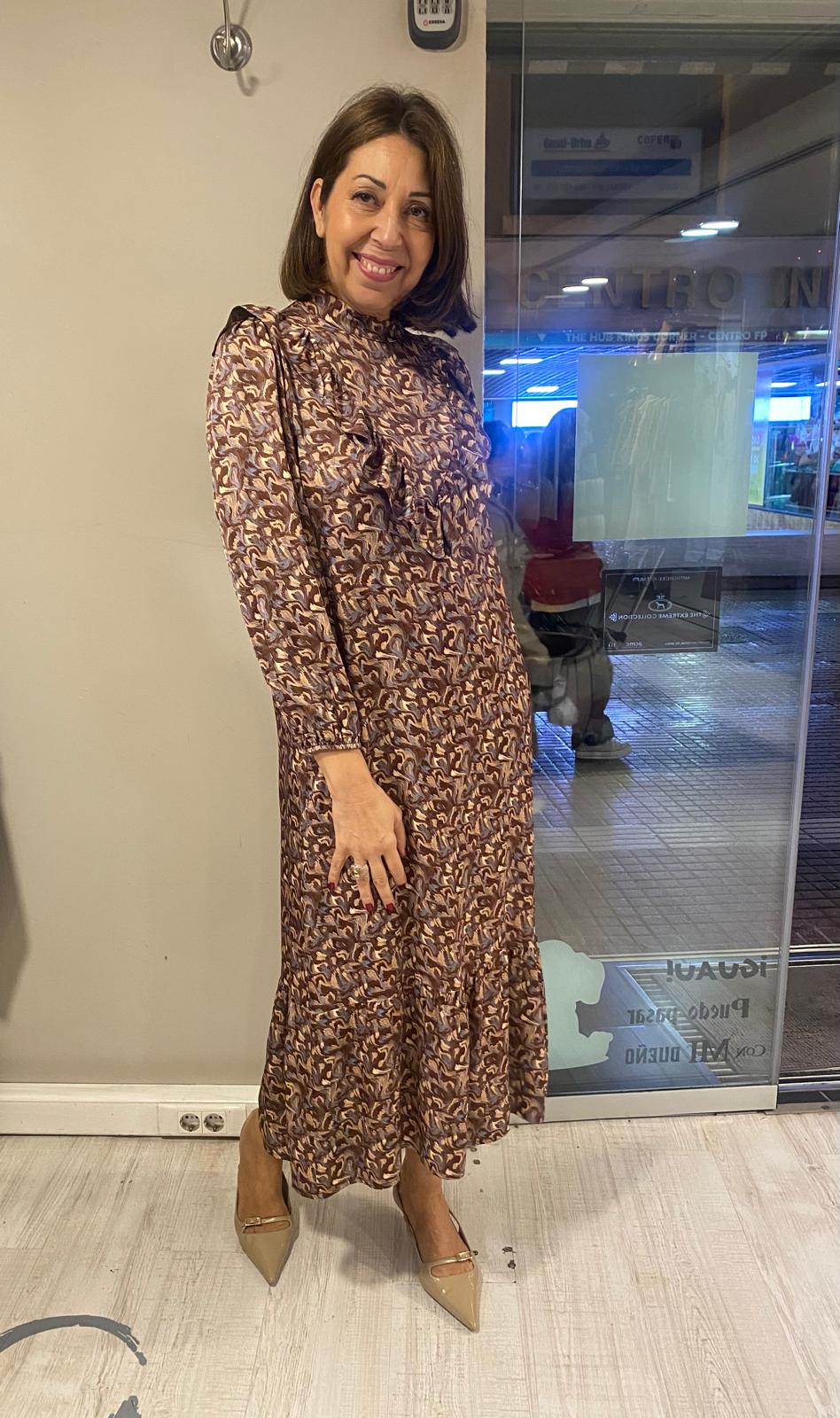 Vestido satinado tonos tierra volante frontal DONDOLA