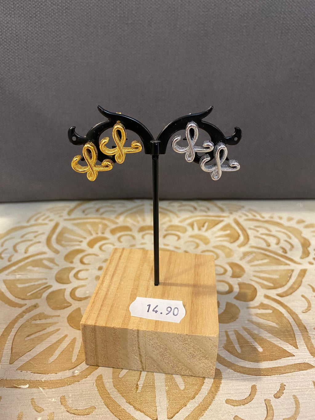 Pendientes LW dos tamaños DONDOLA