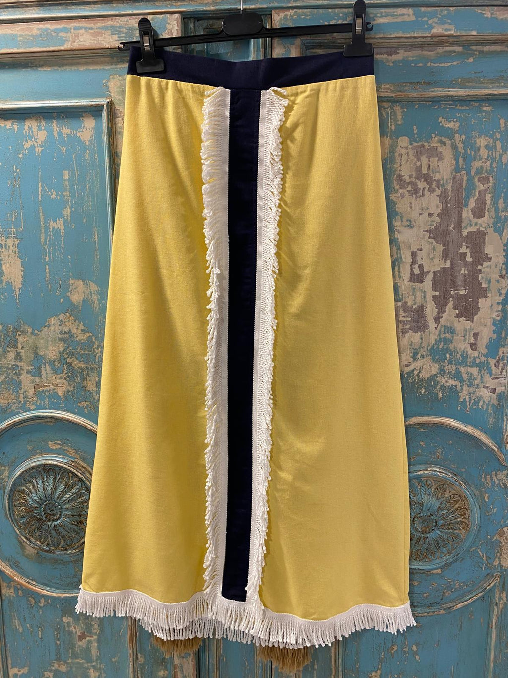 Falda mezcla lino detalle central flecos DONDOLA