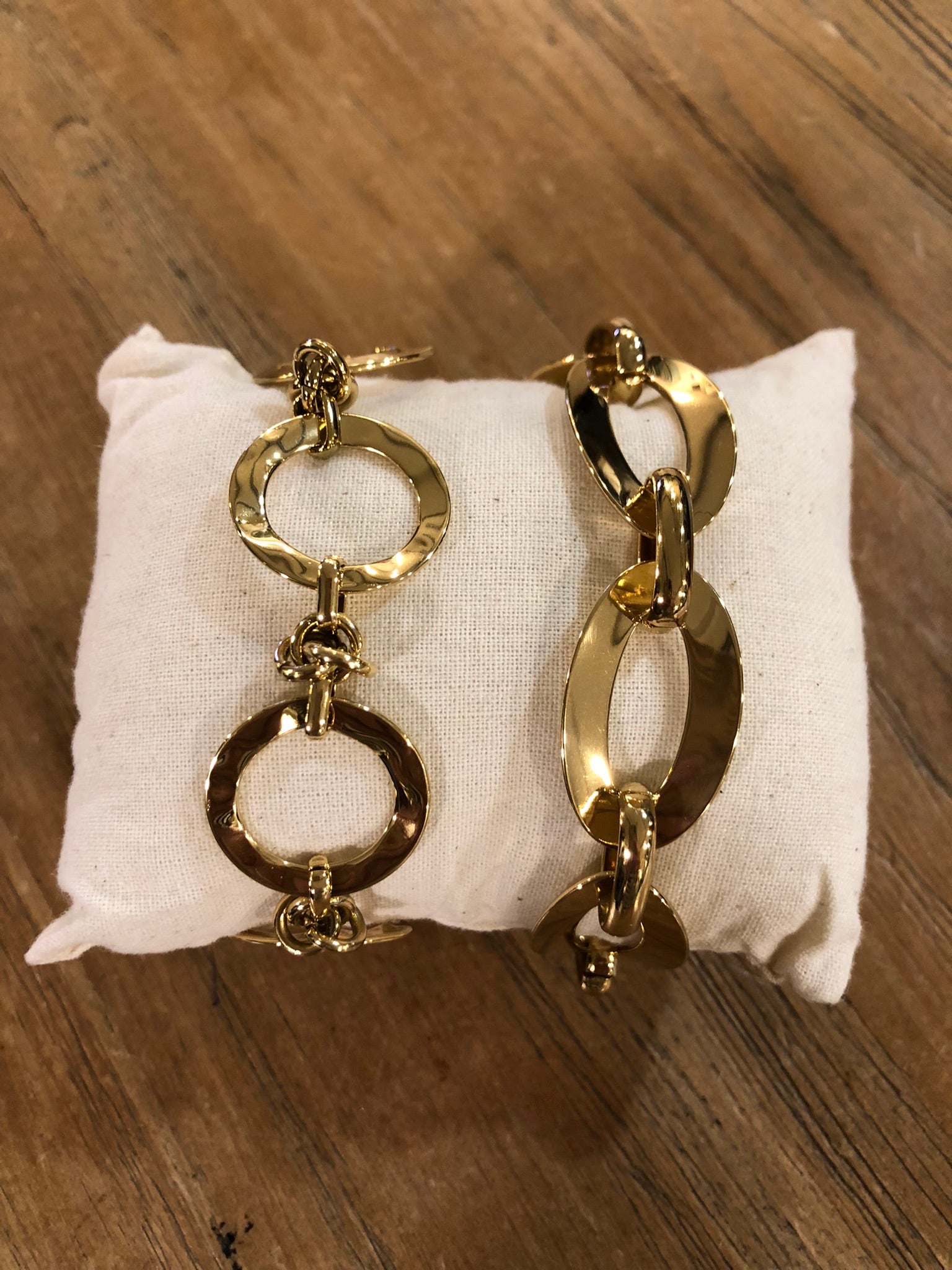 Pulsera dorada piezas acero diferentes formas DONDOLA