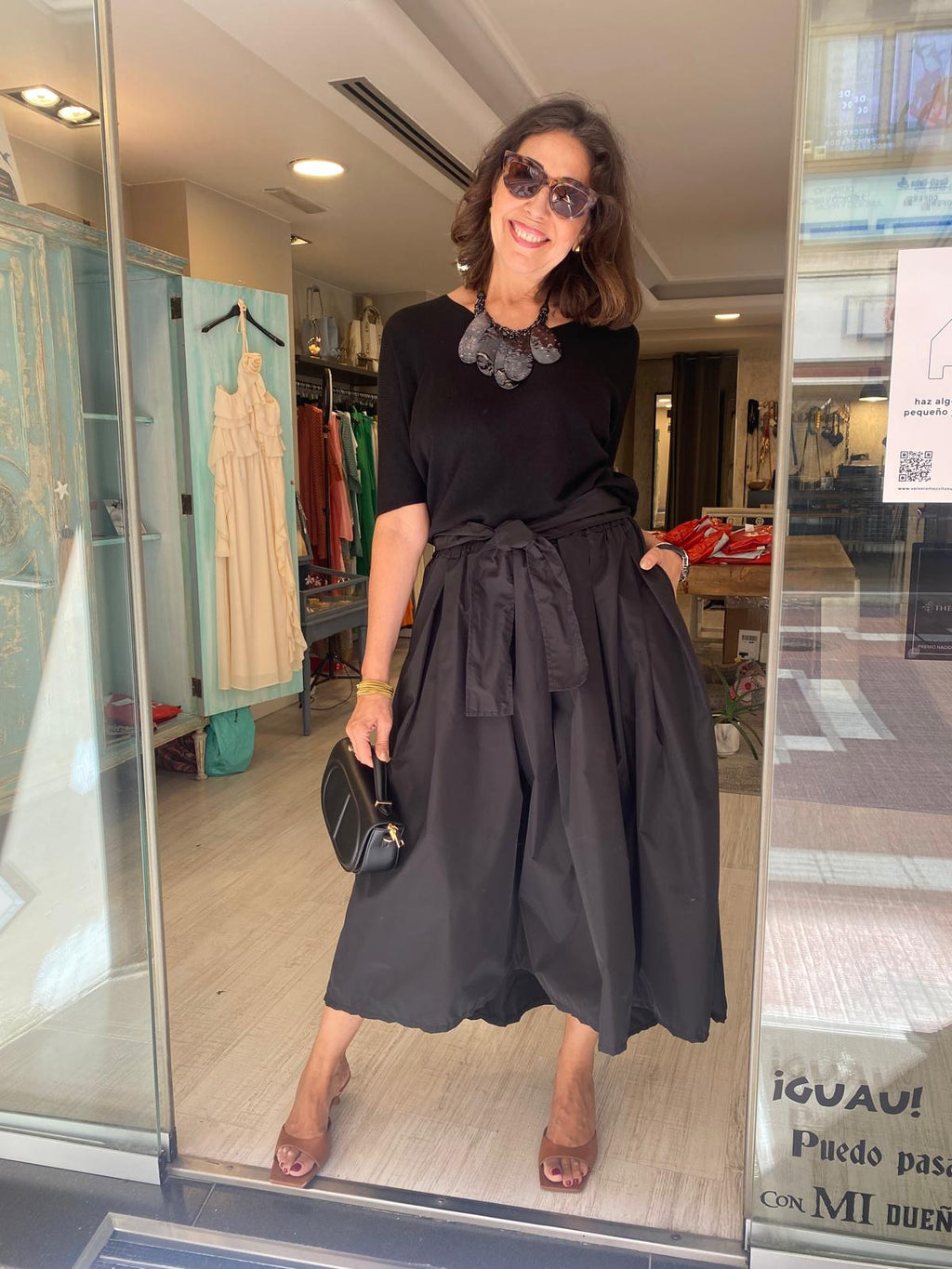 Falda tela gabardina  lazada “Telva” DONDOLA