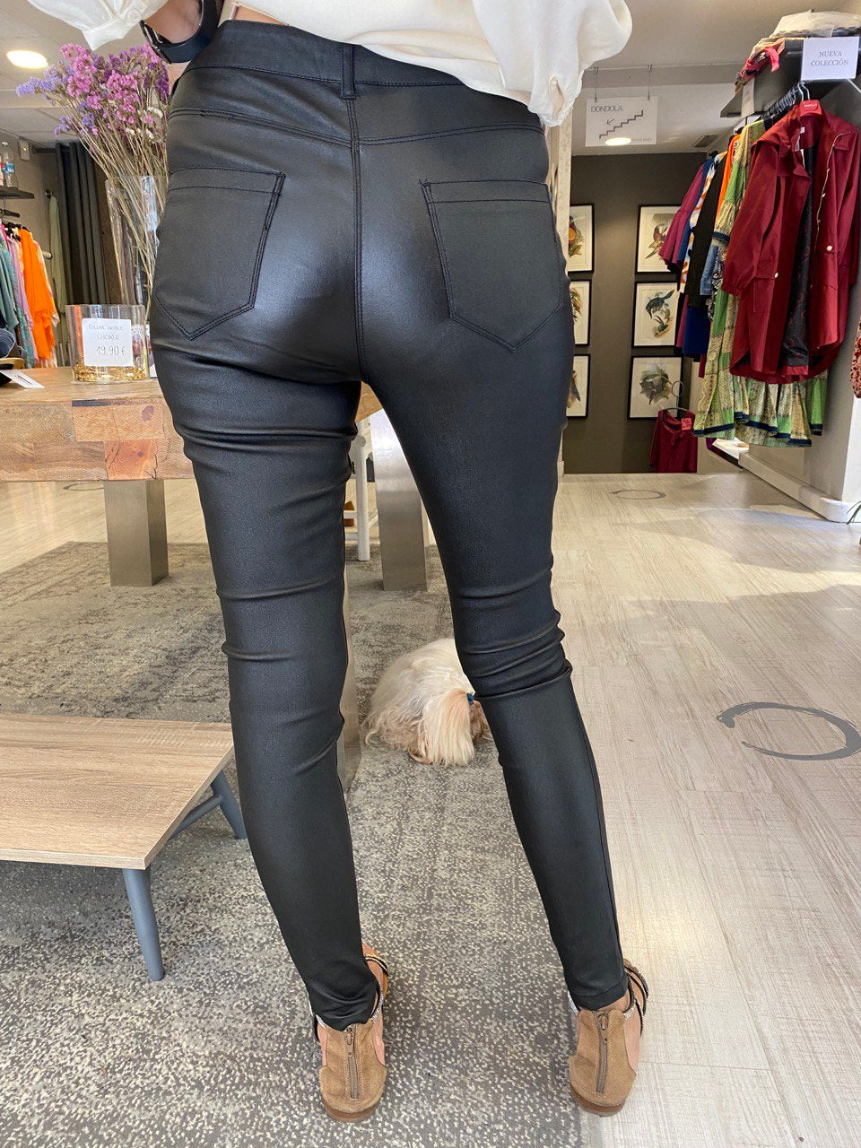 Pantalón negro encerado “Soyaconcept”