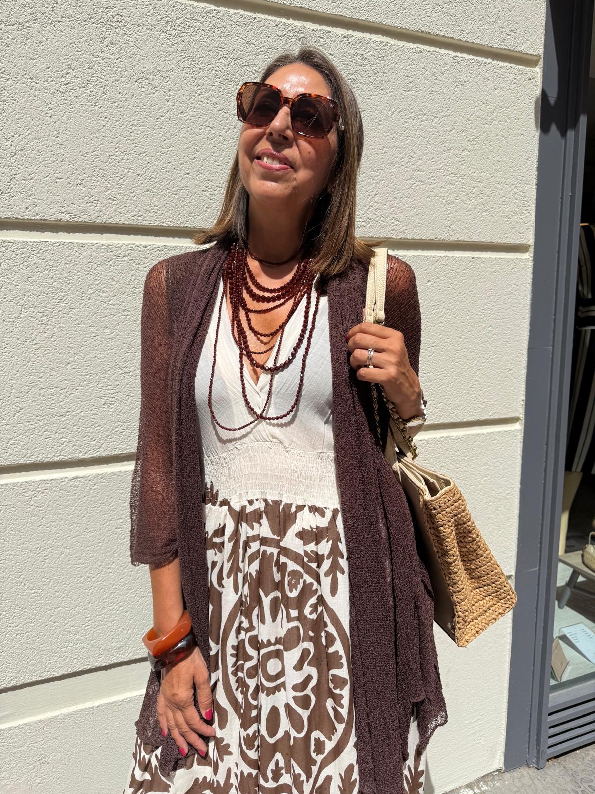 Vestido escote pico estampado chocolate DONDOLA