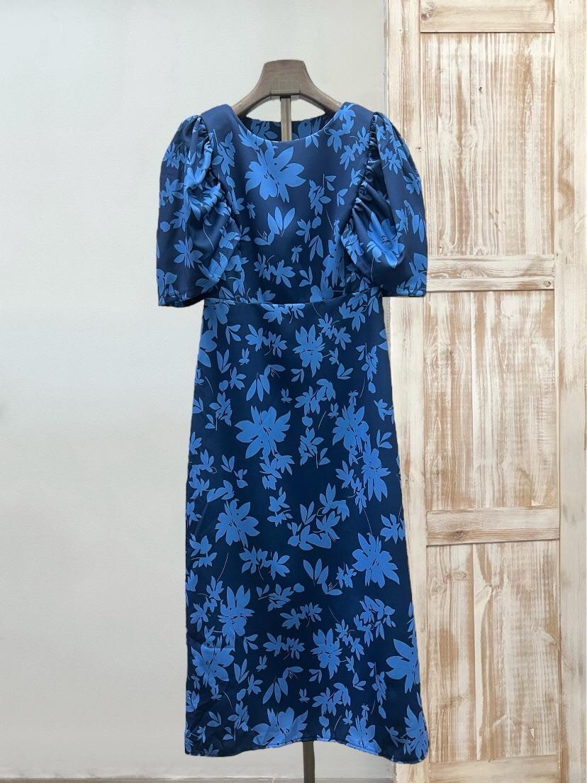 Vestido satinado floral mangas abullonadas DONDOLA