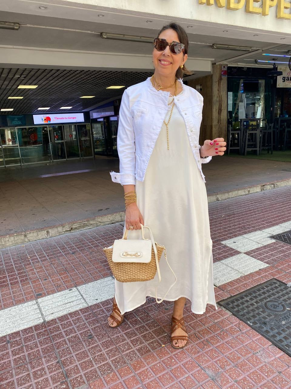 Vestido satinado manga sisa acabados rib DONDOLA