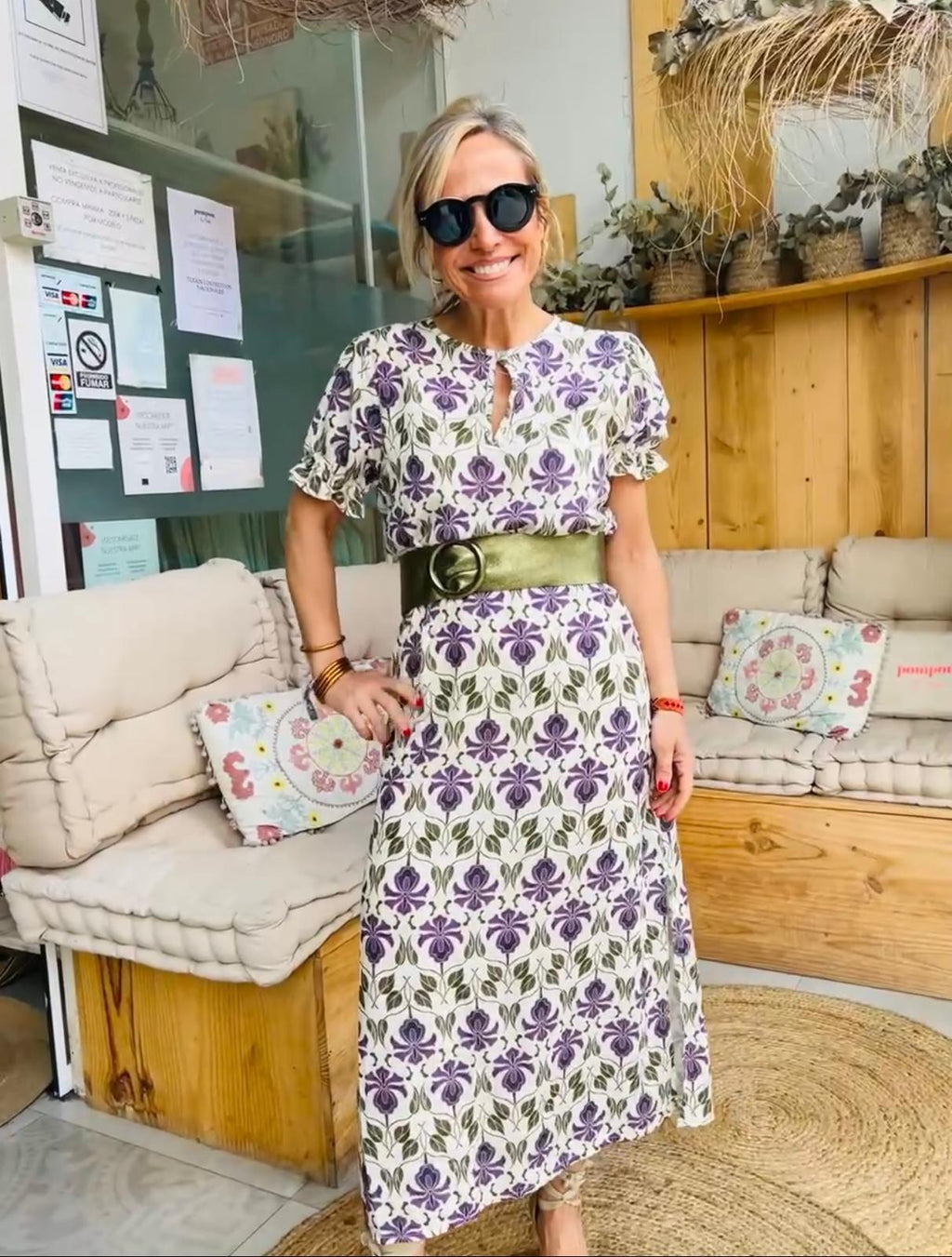 Vestido print hojas manga acabada en volante DONDOLA