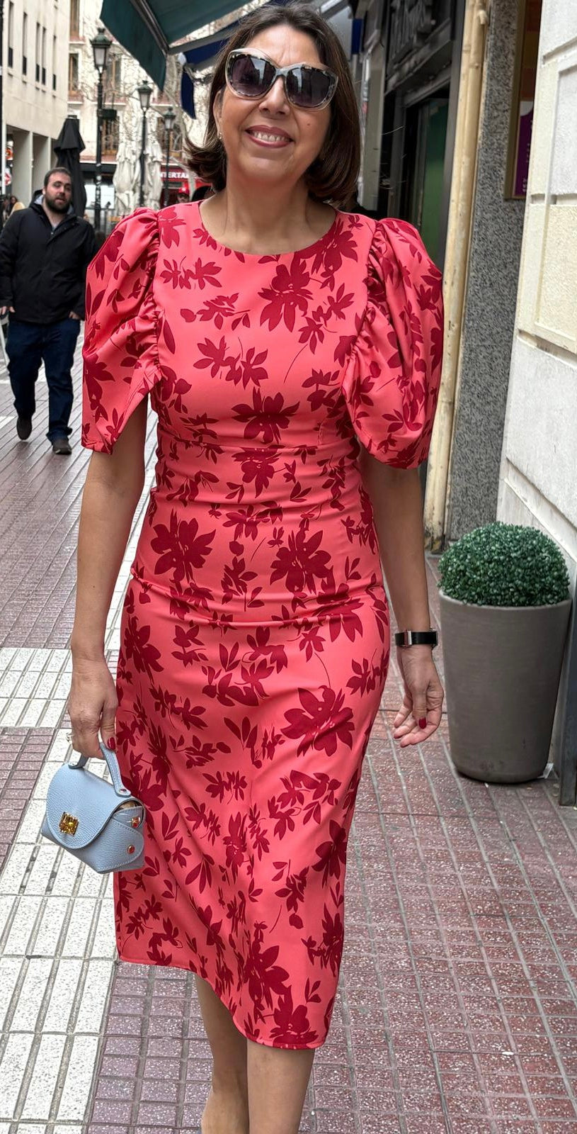 Vestido satinado floral mangas abullonadas DONDOLA