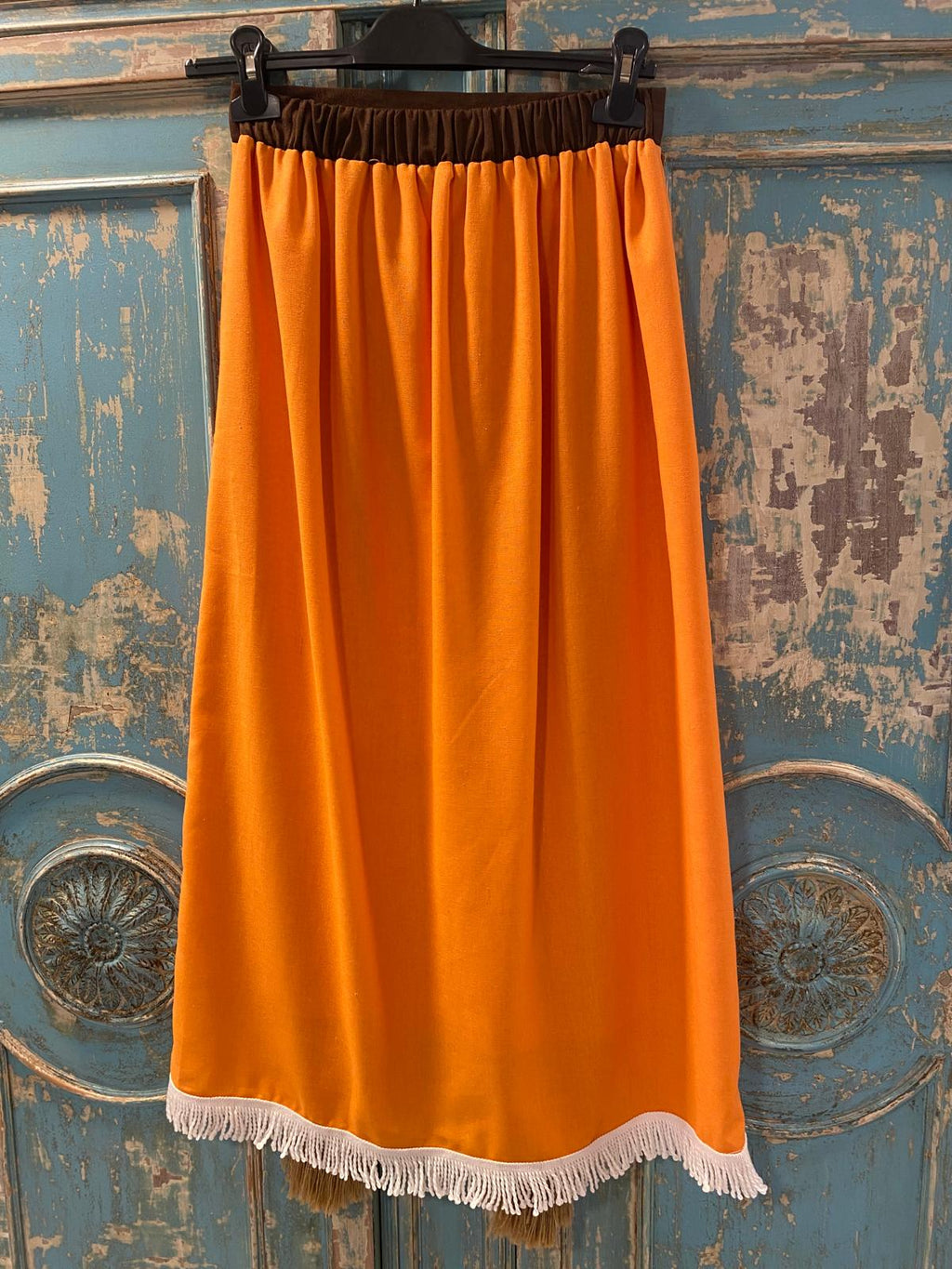 Falda mezcla lino detalle central flecos DONDOLA