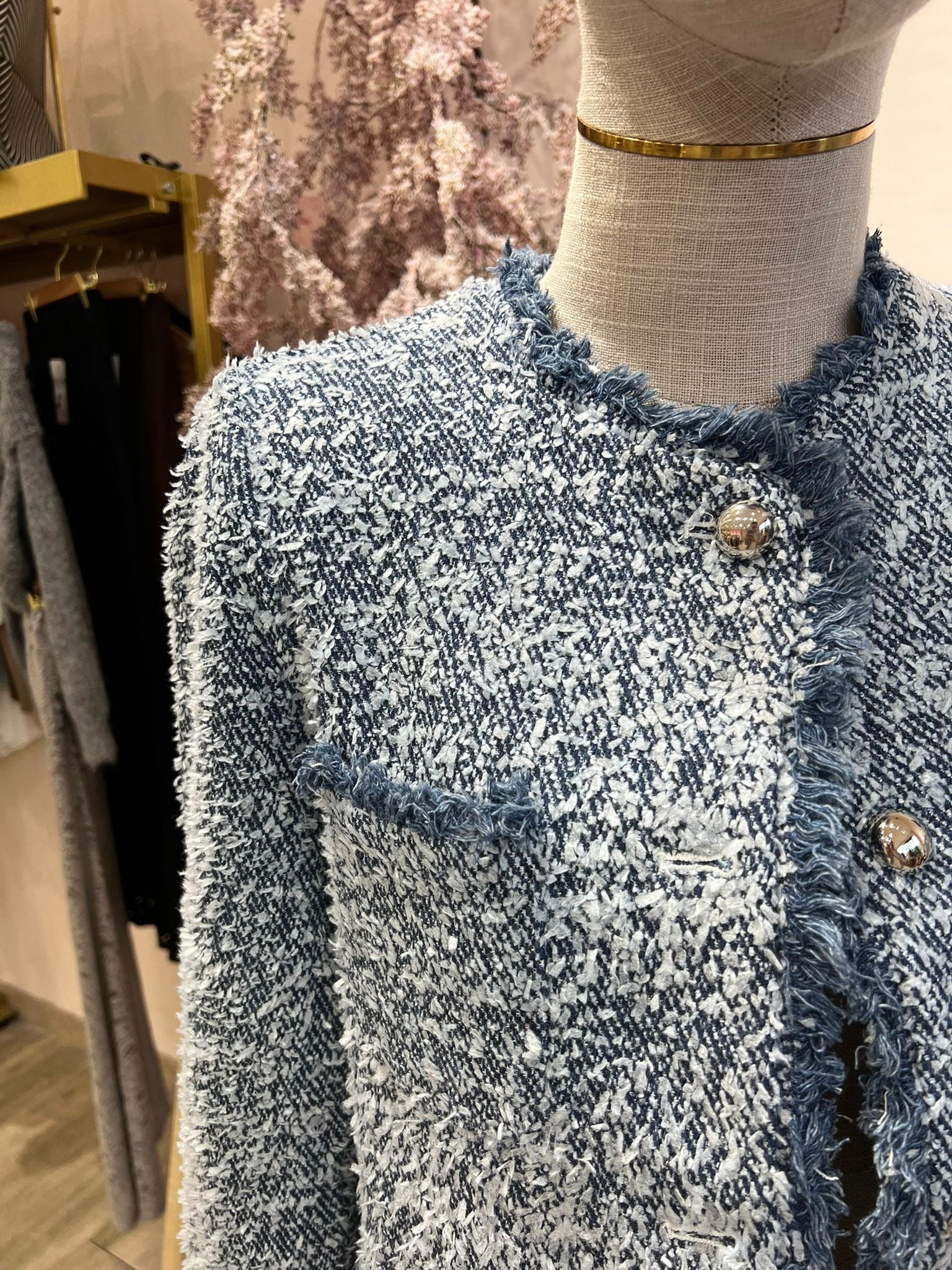 Chequeta tweed azul desflecado botones plateados DONDOLA