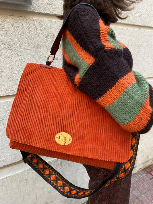 Bolso shopping de pana “Dondola”