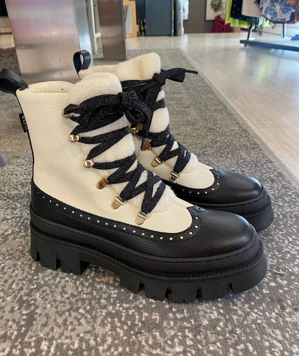 Bota piel bicolor suela track “ELENA”