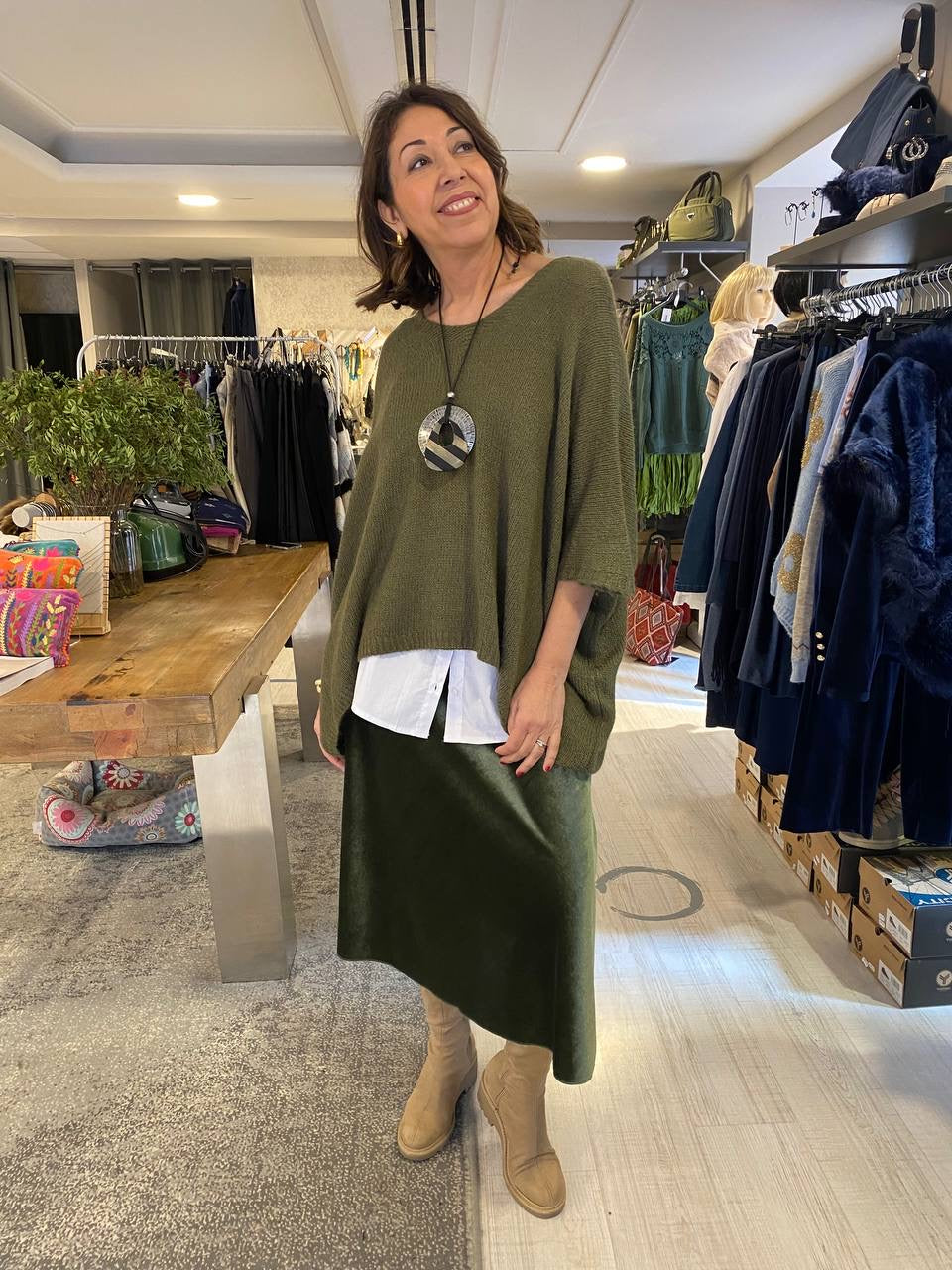 Faldón bajo camisa DONDOLA