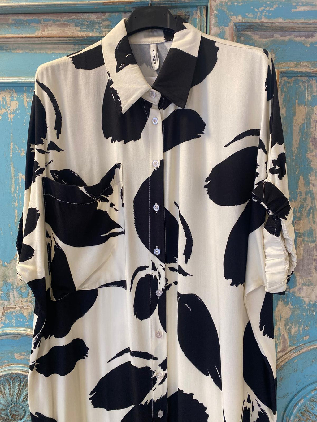 Camisero crudo trazos negros DONDOLA