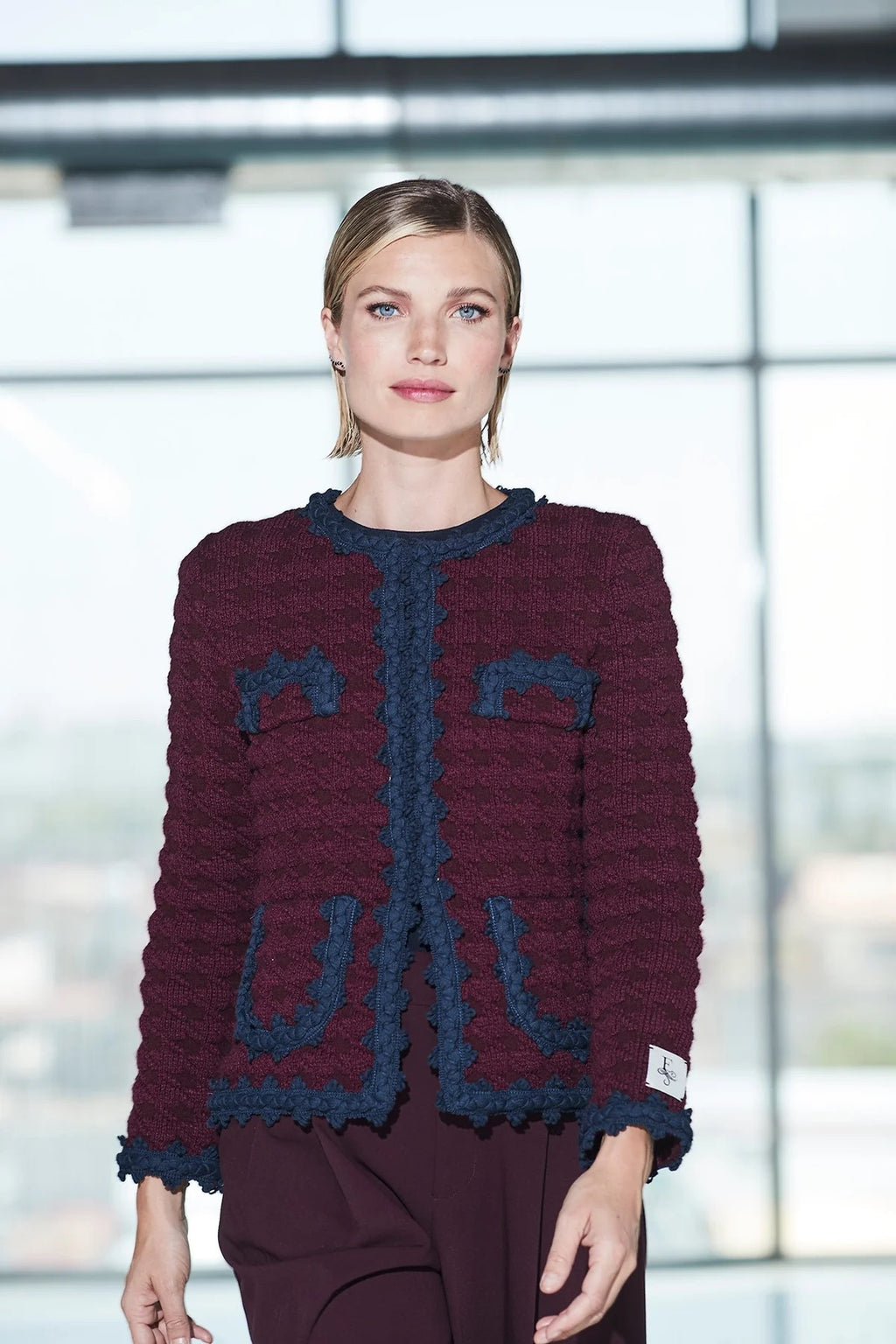 Chaqueta corta granate VIOLETTE “THE EXTREME COLLECTION”