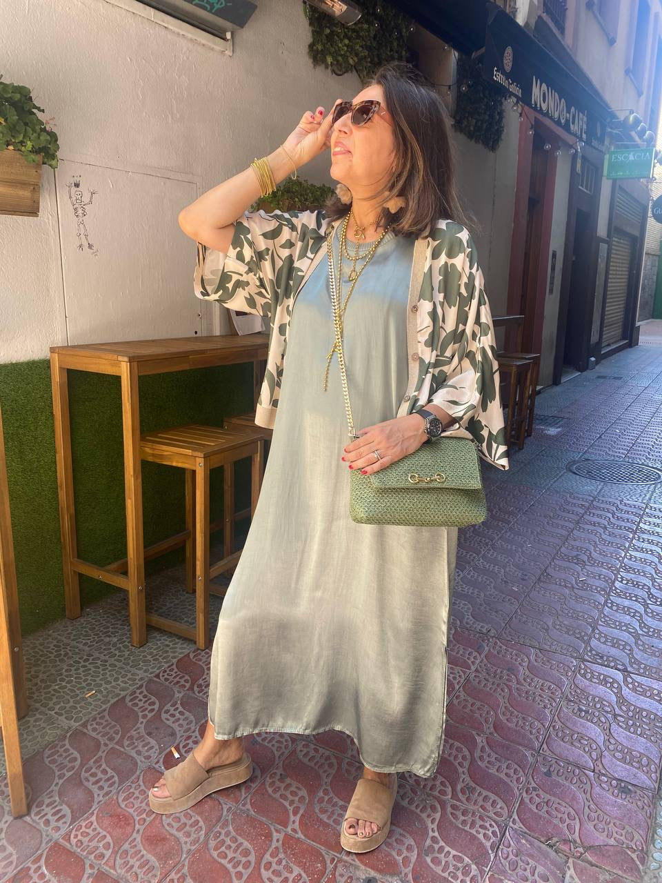 Vestido satinado manga sisa acabados rib DONDOLA