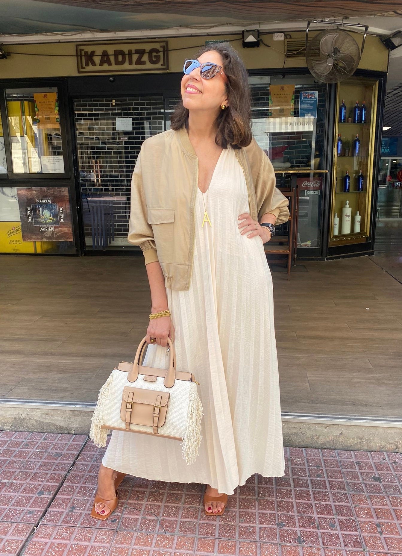 Vestido plisado tirantes con escote pico DONDOLA