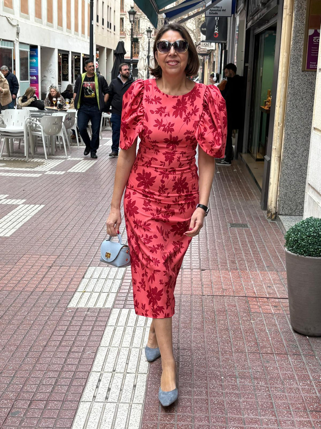 Vestido satinado floral mangas abullonadas DONDOLA