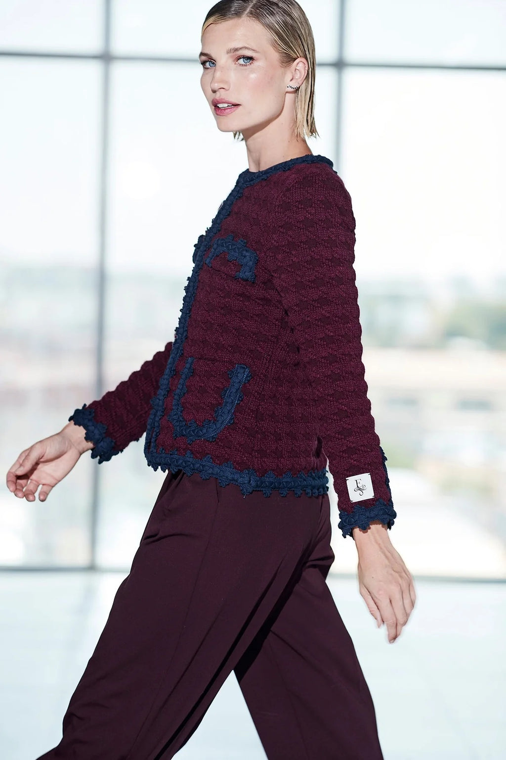 Chaqueta corta granate VIOLETTE “THE EXTREME COLLECTION”