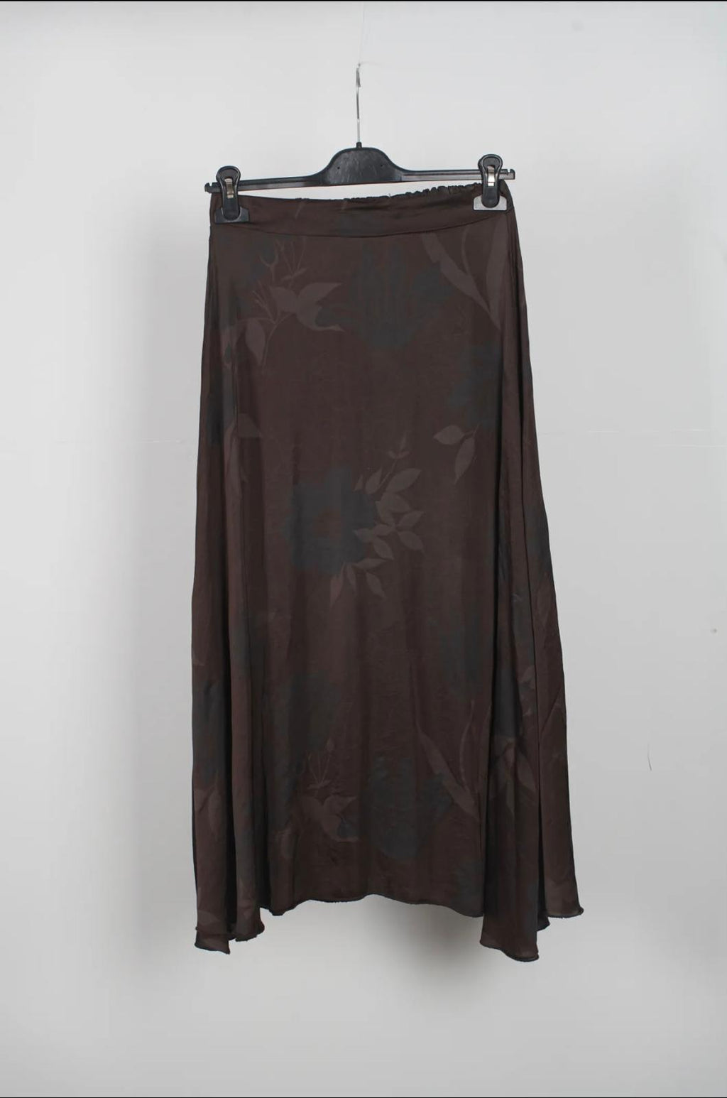 Falda satinada estampado floral DONDOLA