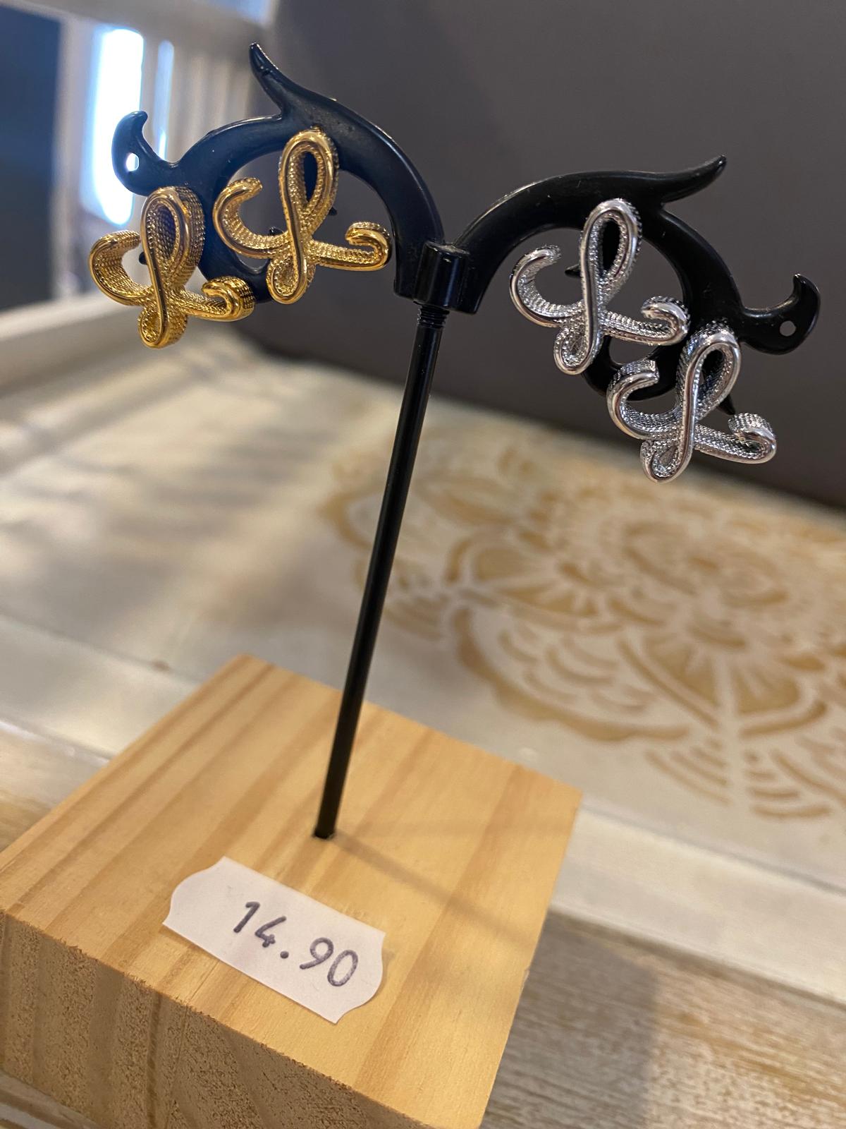 Pendientes LW dos tamaños DONDOLA