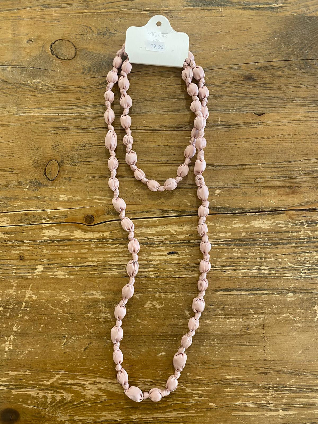 Collar largo bolitas de tela DONDOLA