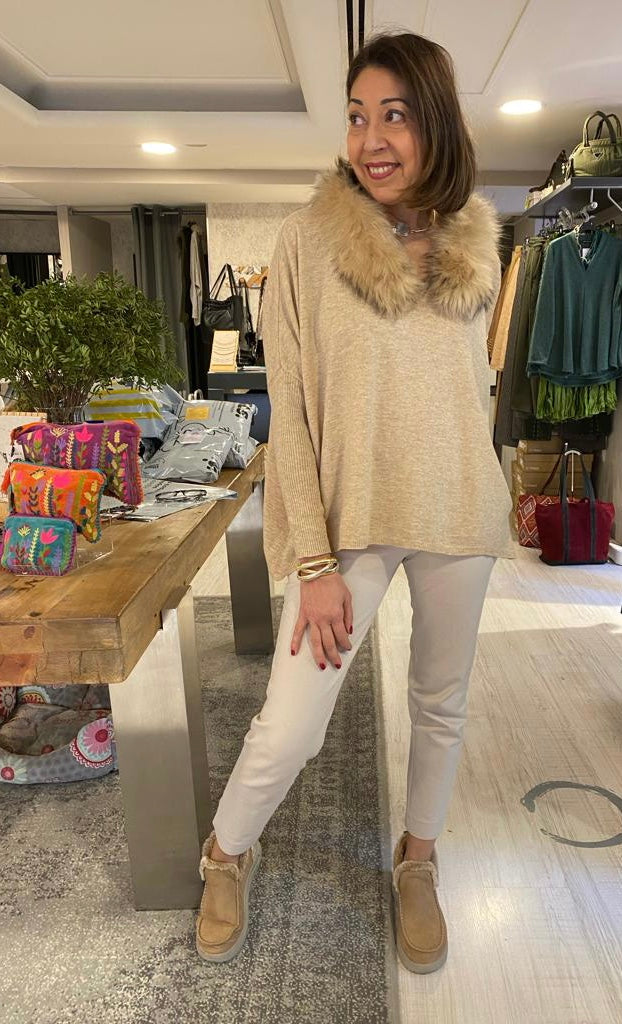 Jersey estilo poncho cuello pelo DONDOLA