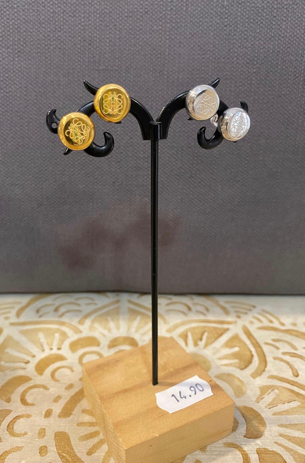 Pendientes LW botón acero DONDOLA