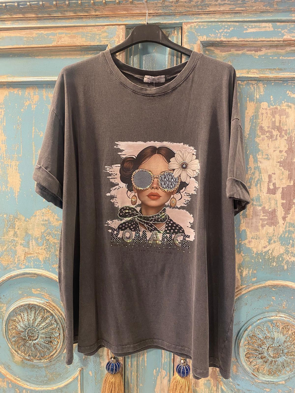 Camiseta gris manga corta vuelta chica gafas DONDOLA