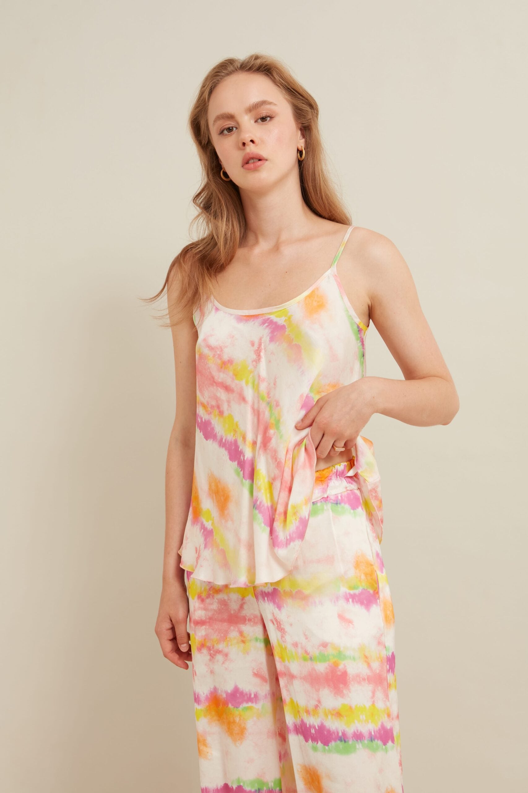 Pantalón palazzo satinado estampado tie dye multicolor "LAB COLLECTION"