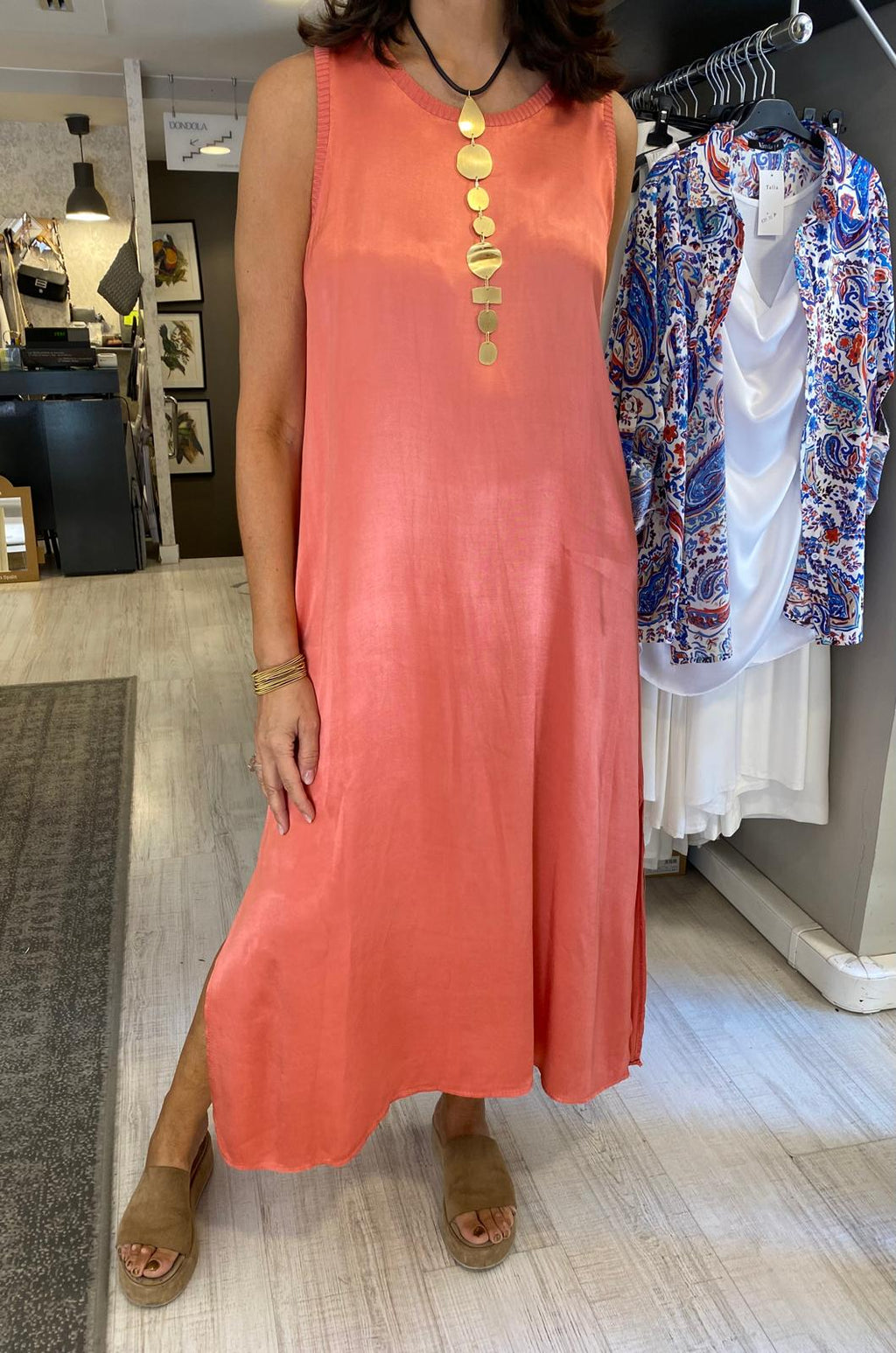 Vestido satinado manga sisa acabados rib DONDOLA