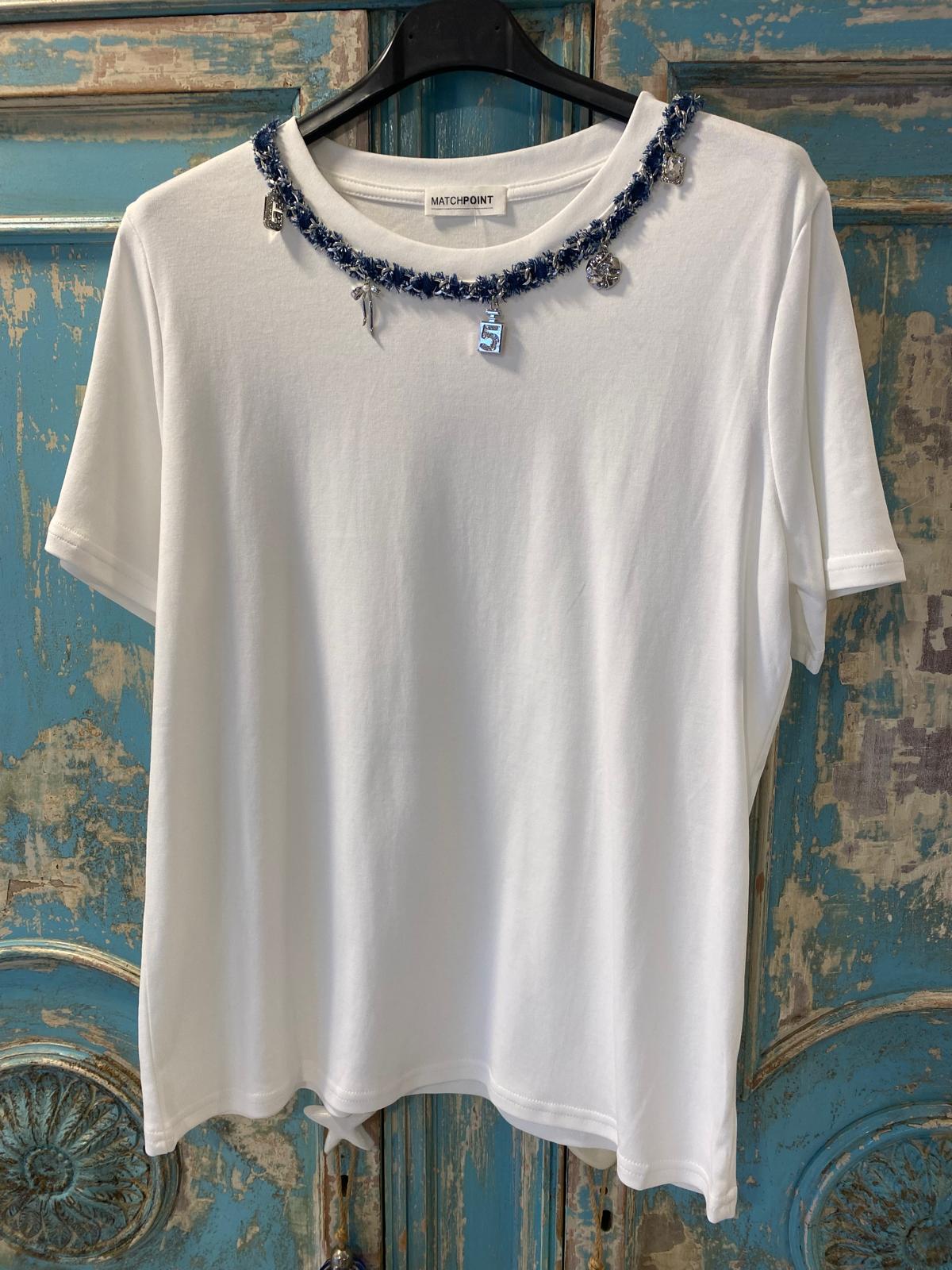 Camiseta blanca detalle cuello abalorios DONDOLA