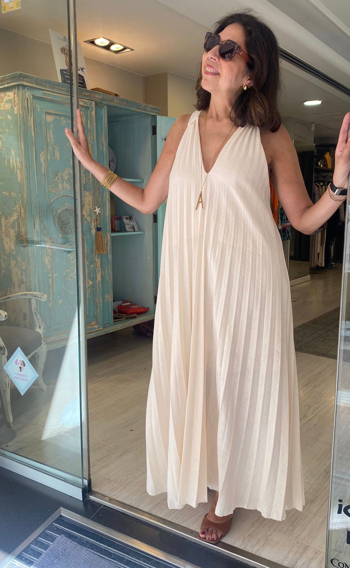 Vestido plisado tirantes con escote pico DONDOLA