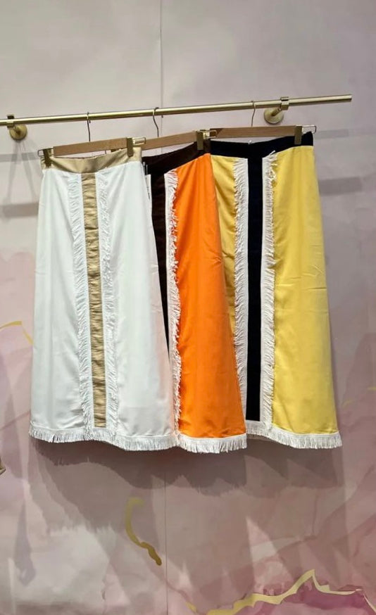 Falda mezcla lino detalle central flecos DONDOLA