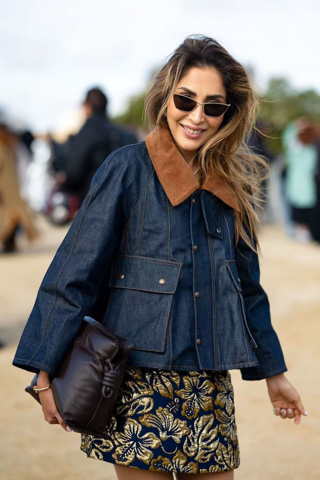 Chaqueta vaquera pespuntes cuello pana DONDOLA