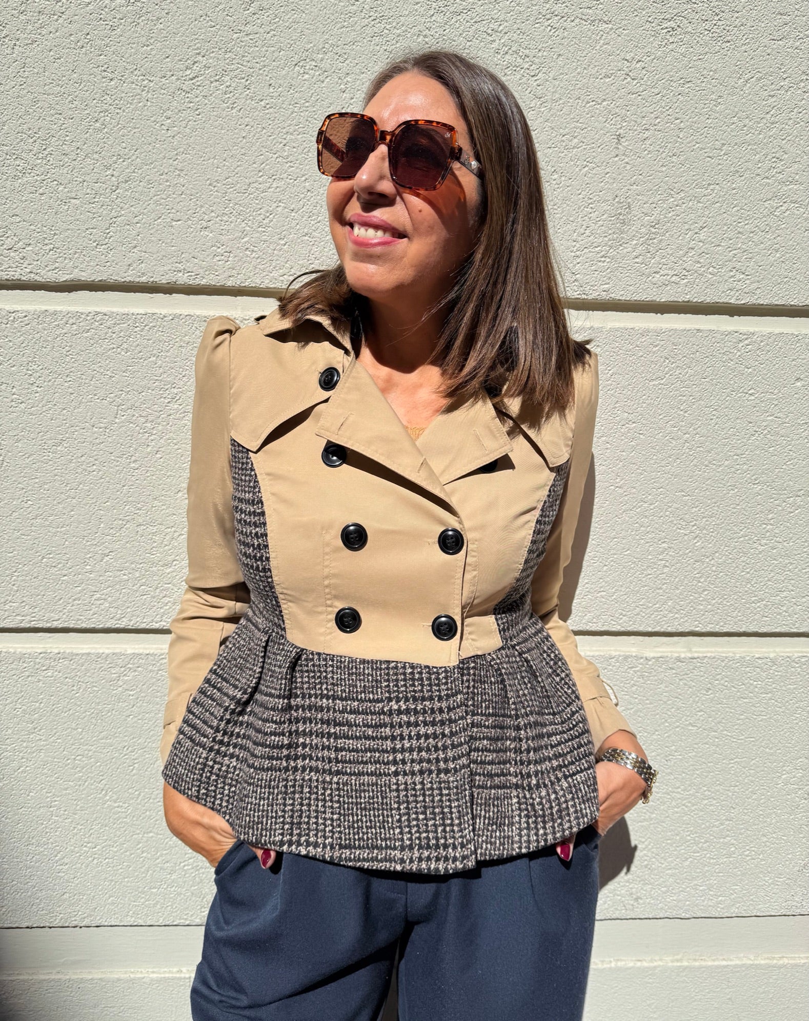 Chaqueta camel peplum cuadros DONDOLA