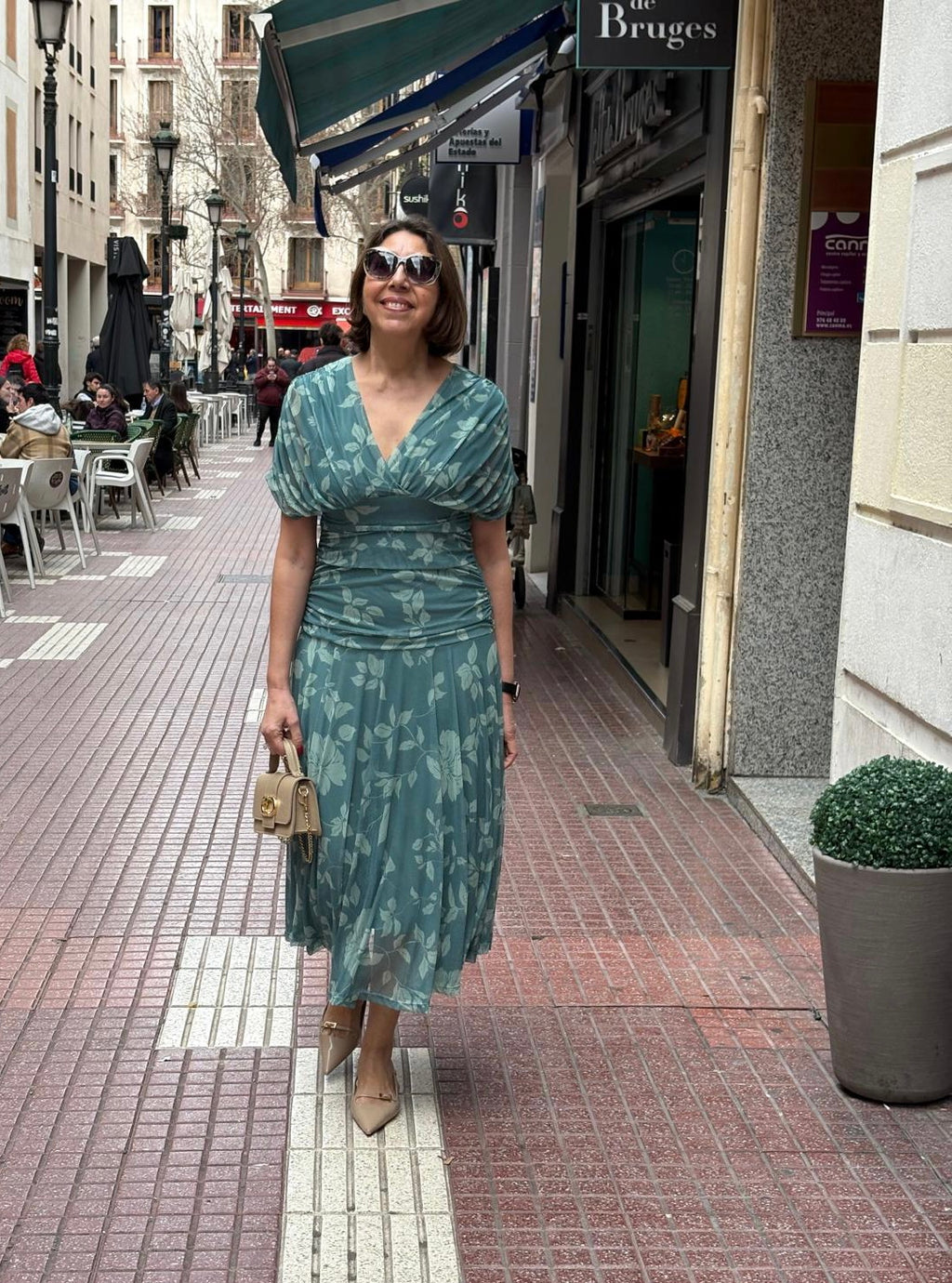 Vestido tul estampado floral escote pico DONDOLA