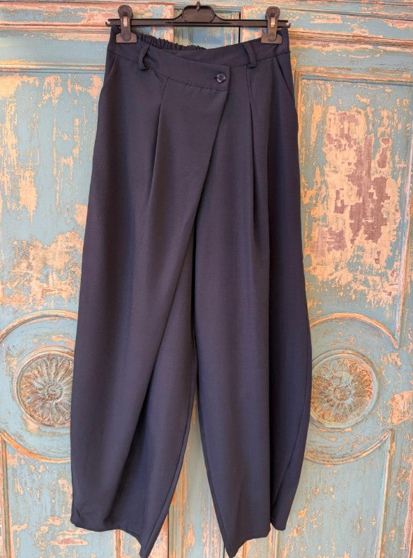 Pantalón Cruzado con Cintura Elástica