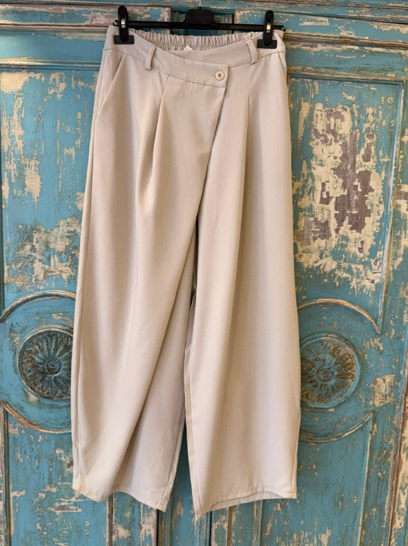 Pantalón Cruzado con Cintura Elástica