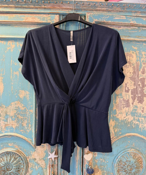 Top Cuello Cruzado Con Nudo