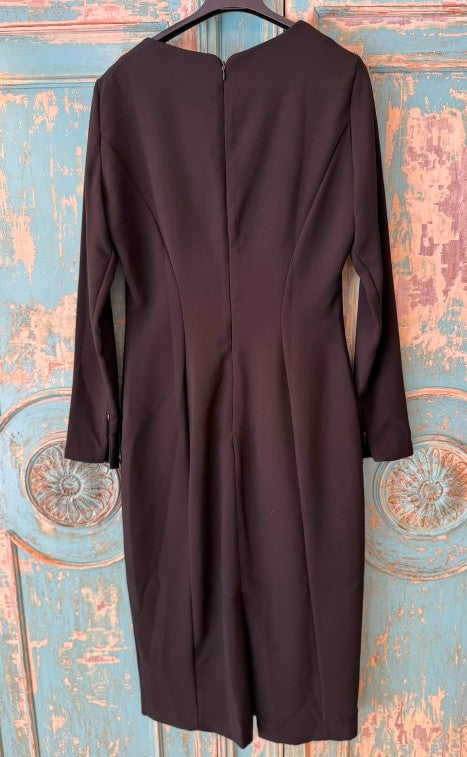 Vestido Negro Con Escote Malla