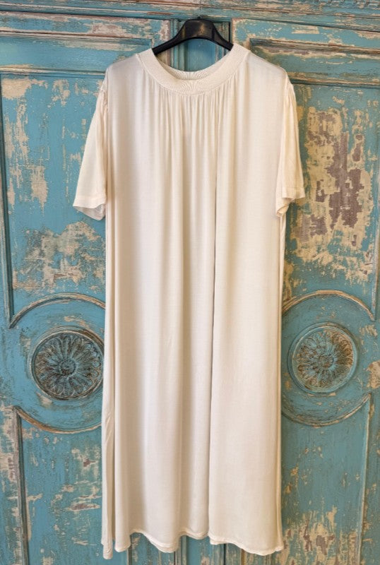 Vestido Satinado cuello Rib M/C