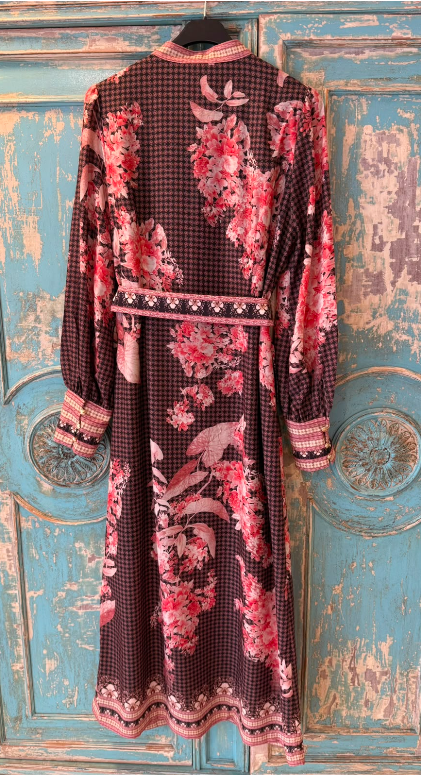 Vestido floral largo botonadura frontal