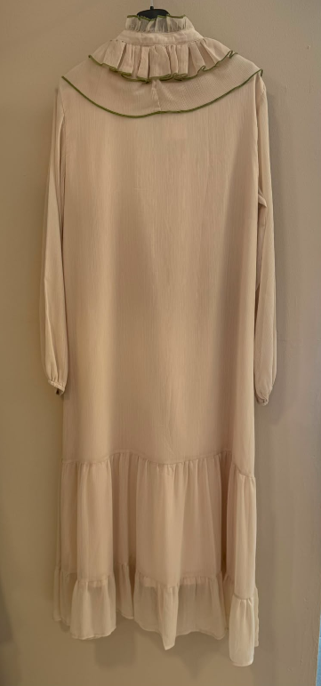 Vestido Largo Con Volante Central